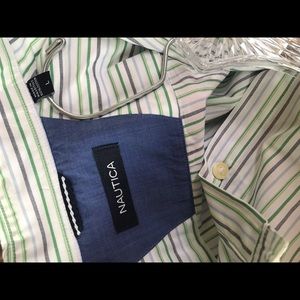 Men’s Nautica button down